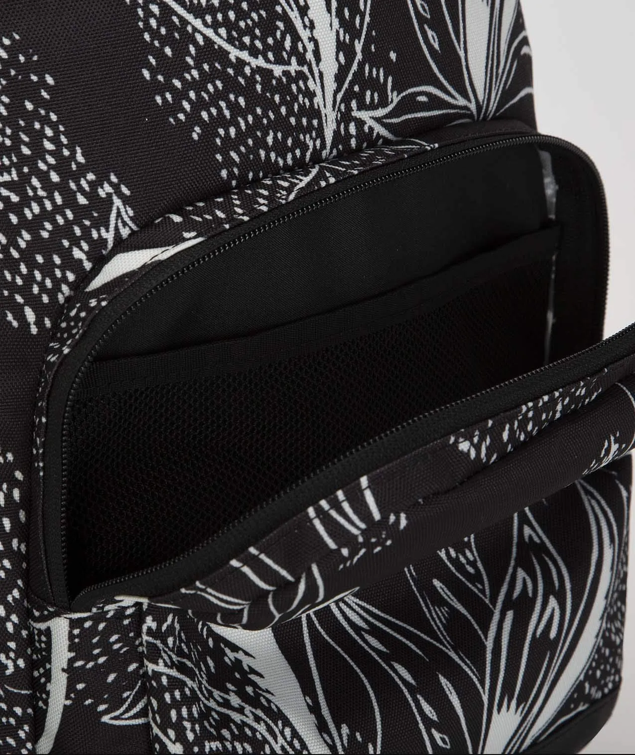 Hurley Printed Renegade II 26L Backpack - Oil Grey