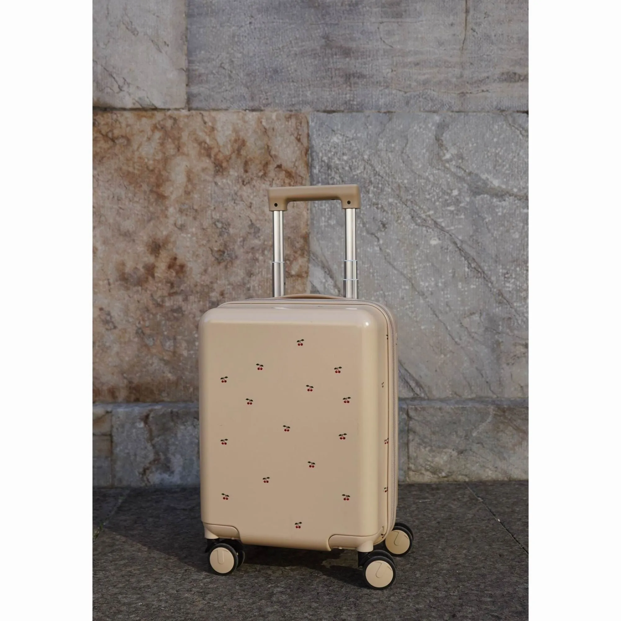 Konges Sløjd	Travel Suitcase Cherry